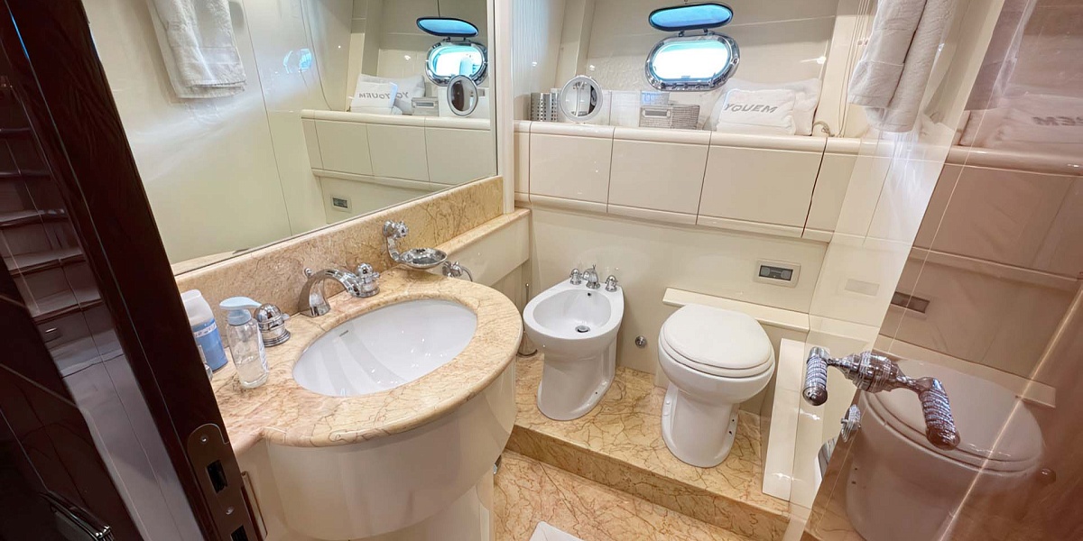 Аренда яхты Mangusta 72 Elton II на Лазурном берегу, Франция